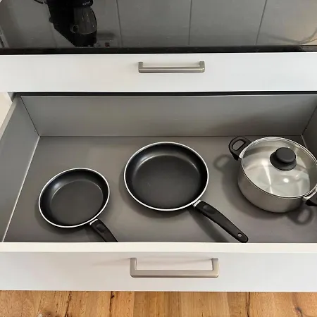 Gemütliche Und Geräumige 2,5 Mit Kostenlosem Parkplatz